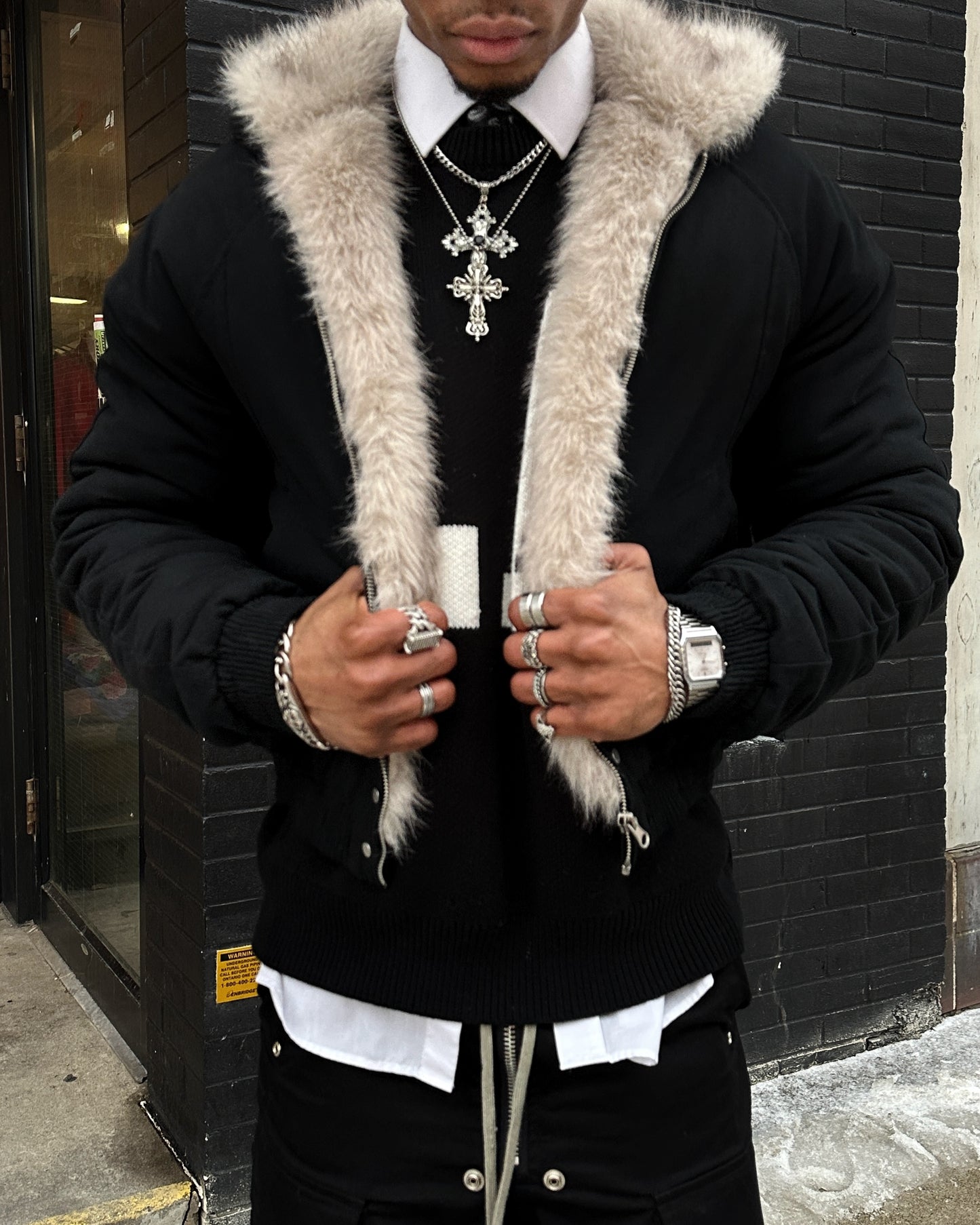 UNFADED FUR HOODED JACKET - BLACK