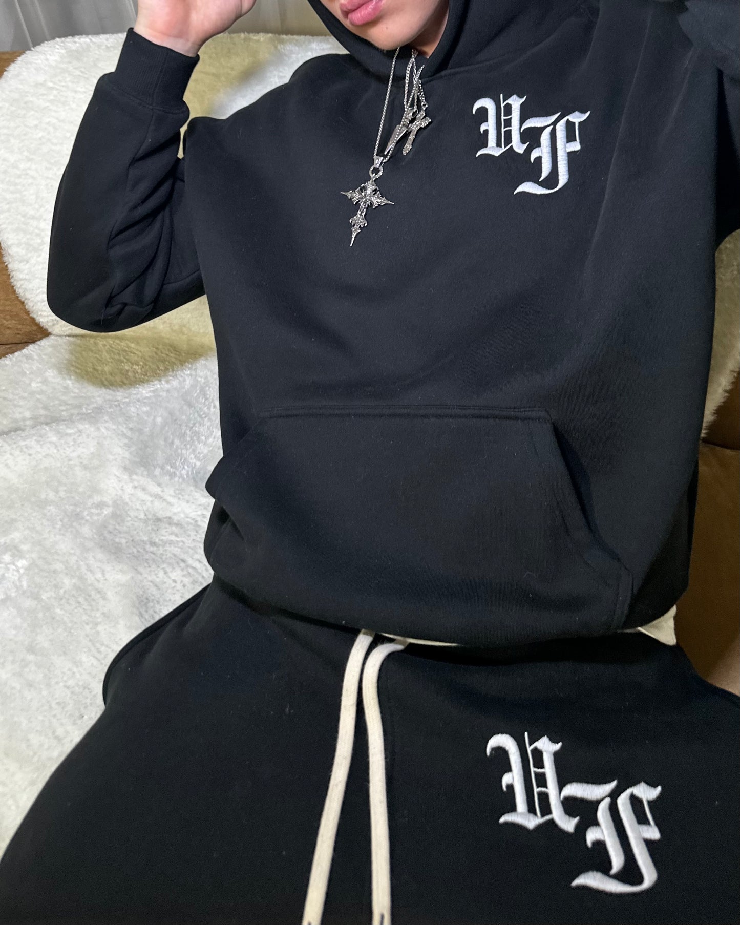 UNFADED EMBROIDERED SET